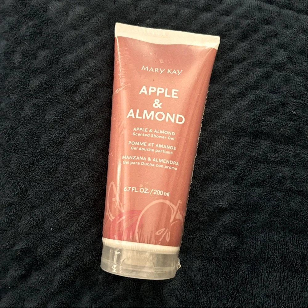 Mary Kay® Shower Gel ‘Apple & Almond’ NWT (C007) - Picture 2 of 9